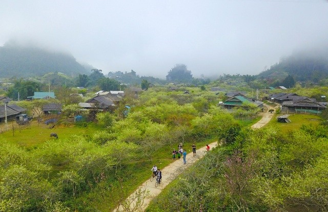 muong-long-nhu-mot-mien-co-tich-1647828683.jpg