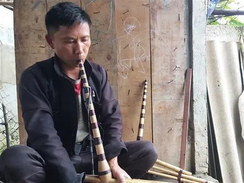 Những người góp phần giữ gìn nghề làm khèn Mông trên Cao nguyên đá Đồng Văn