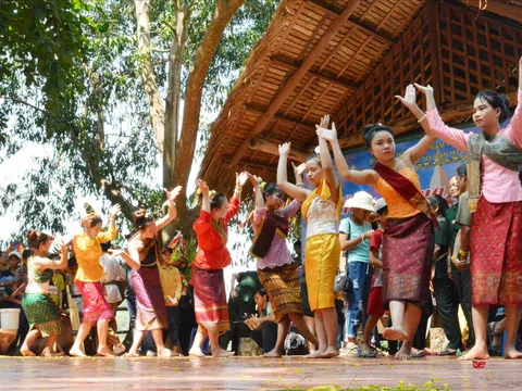 Văn hóa Lào bên dòng sông Sêrêpốk
