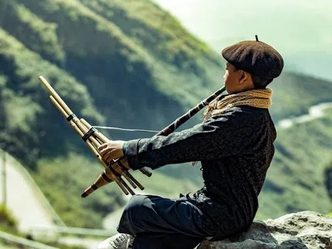 Linh thiêng tiếng khèn Mông