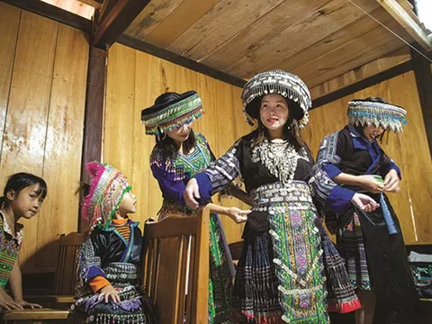 Phong tục cưới hỏi của Người Mông