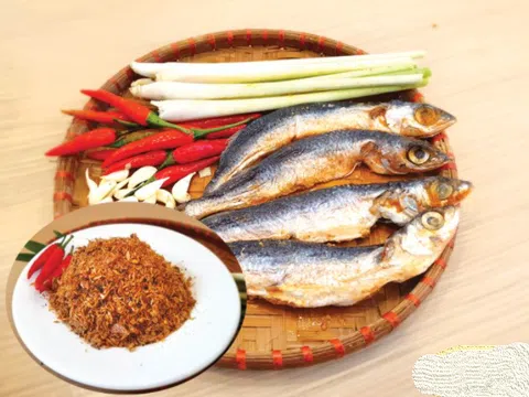 Chà bông cá chuồn muối