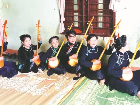 Ngân vang đàn tính, hát then